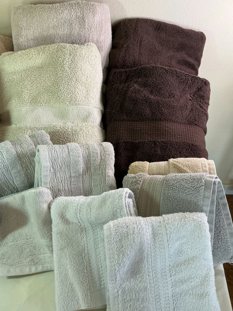 Towels and Sheets - image 5 of 5