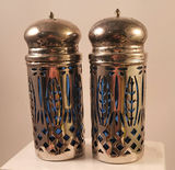 Vintage Lot of 8 sets (+1) Salt & Pepper Shakers - thumbnail 11 of 14