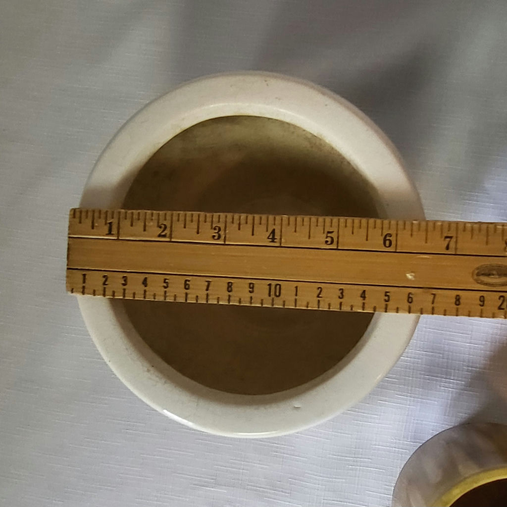 Vintage Planters Lot of 4 • Hull - image 7 of 7