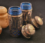 Vintage Lot of 8 sets (+1) Salt & Pepper Shakers - thumbnail 12 of 14