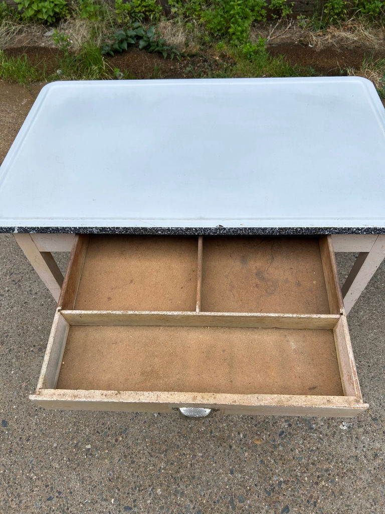 Mid- Century Enamel Top Kitchen Table - image 2 of 5