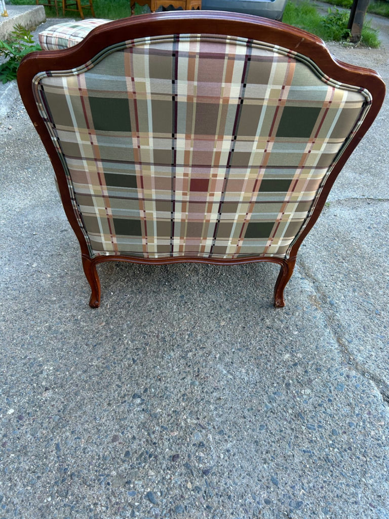 Ethan Allen Upholstered Chair W/ Ottoman  - image 4 of 4