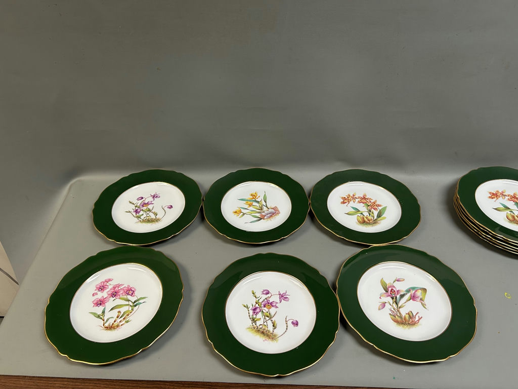 Spode Copeland China Dinner Plates  - image 3 of 4