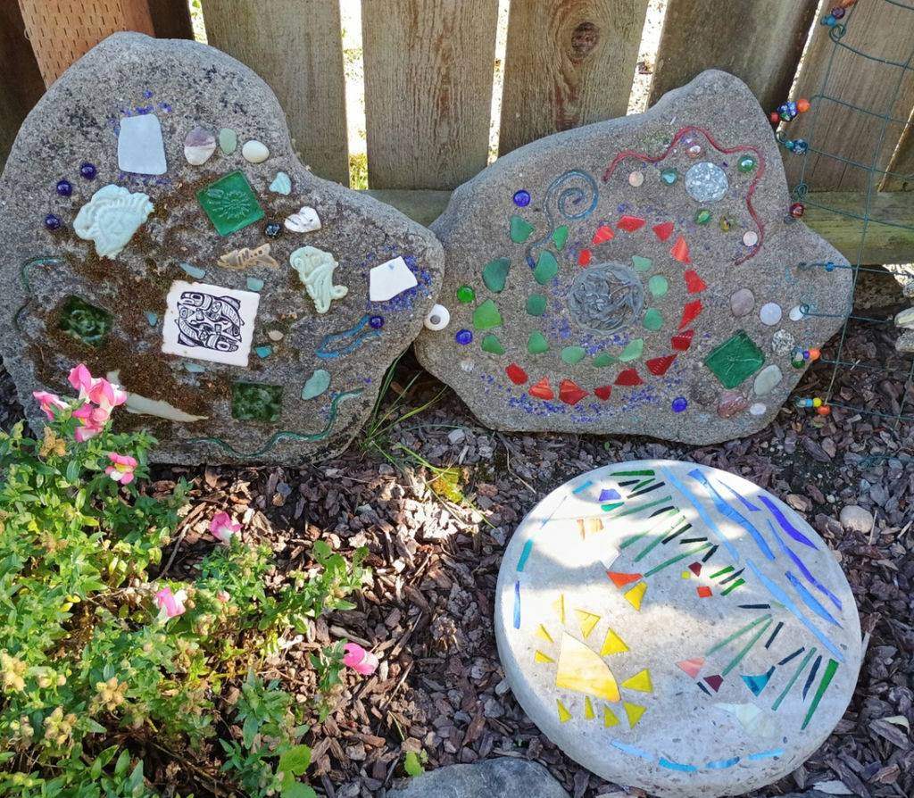 Four Mosaic pavers, art - image 2 of 4