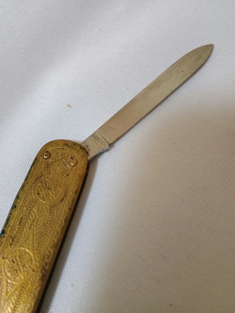 Pocket watch, pocket knives - image 3 of 6