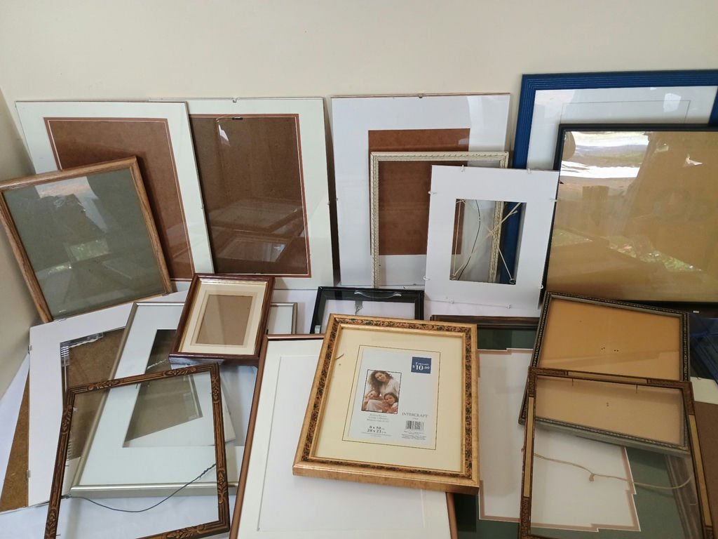 Blank frames - image 1 of 9