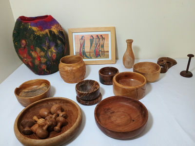 Wooden bowls, art - Image 1 of 5