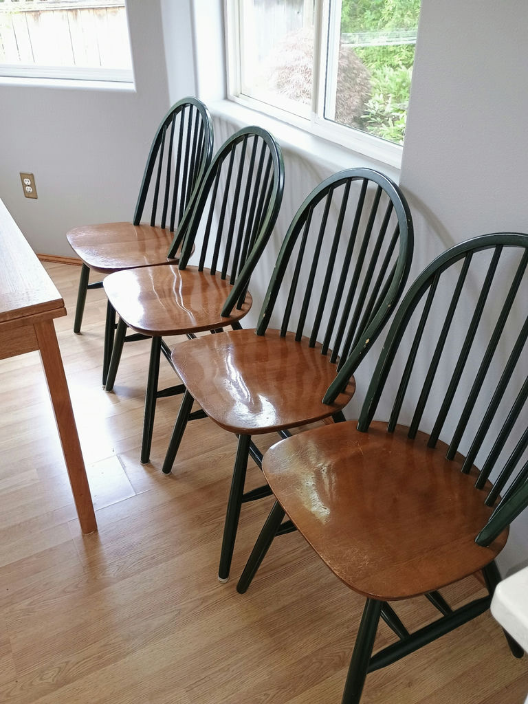 Dining table, four chairs - image 9 of 10