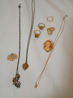 Assorted rings, chains, and pendants - Image 1 of 6