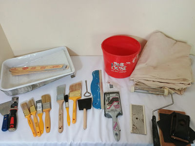Painting supplies - Image 1 of 3