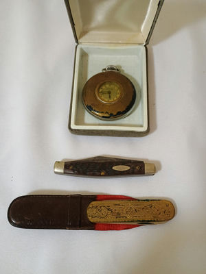 Pocket watch, pocket knives - Image 1 of 6