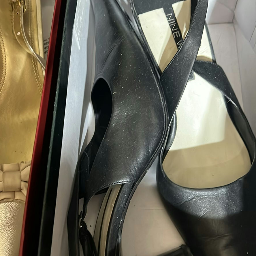 Assorted Women's Shoes and Heel Cushions - image 8 of 9
