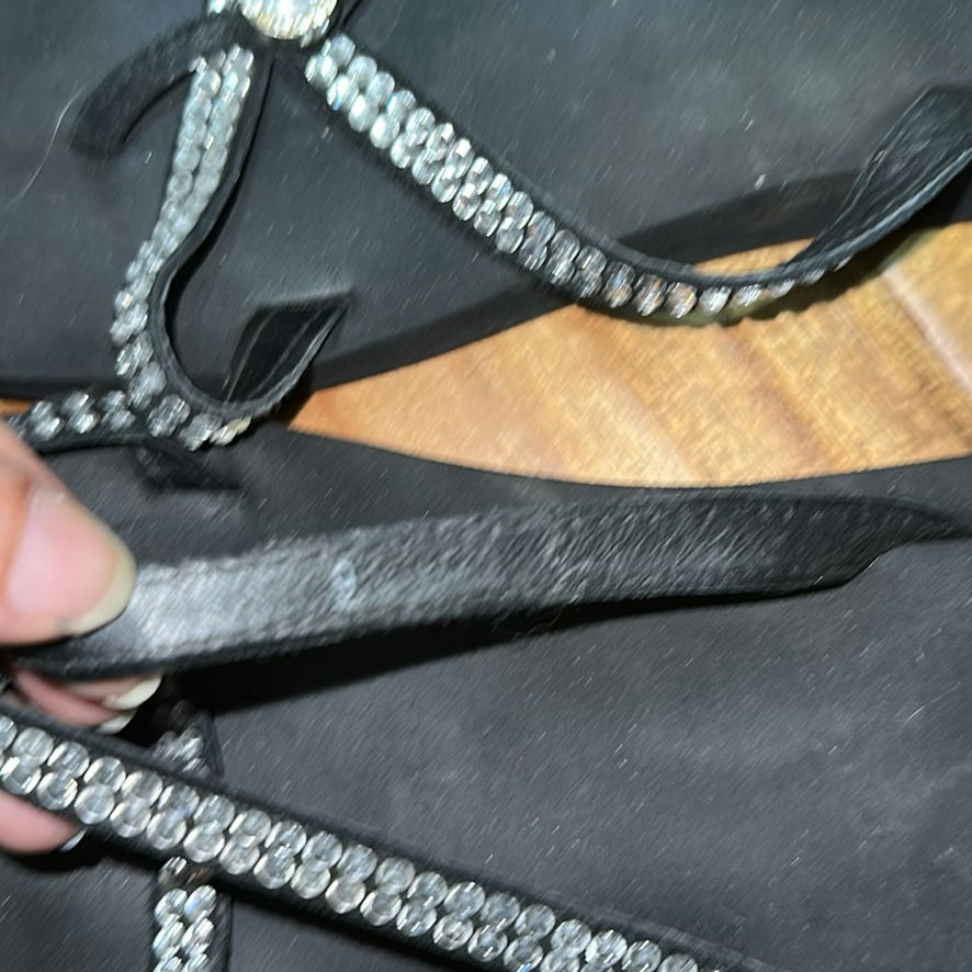 Vera Bradley Duffel Bag and Two Pairs of Sandals - image 8 of 9