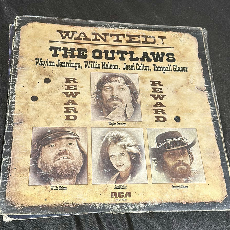 Country and Rock Vinyl Record Albums by Charley Pride, Mickey Gilley, Kenny Rogers, and Waylon - image 6 of 11