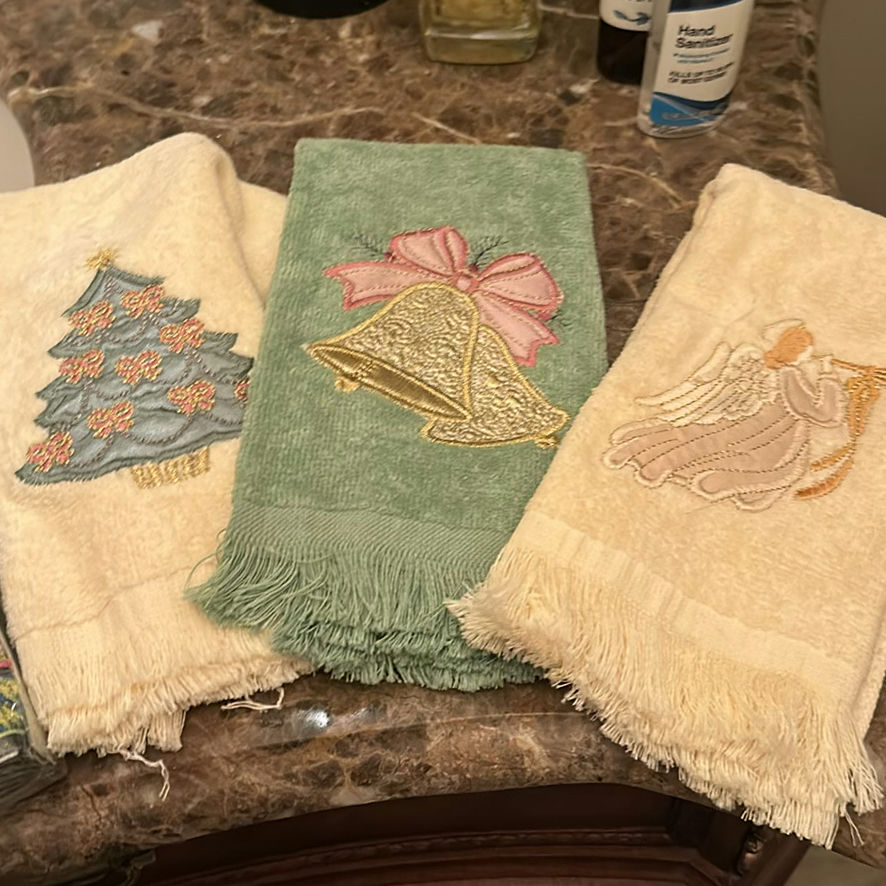 Bathroom Decor and Accessories Set - image 9 of 15