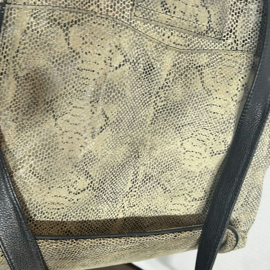 Assorted Handbags and Crossbody Bags - image 7 of 14
