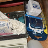 Assorted Personal Care and Grooming Items - thumbnail 4 of 6