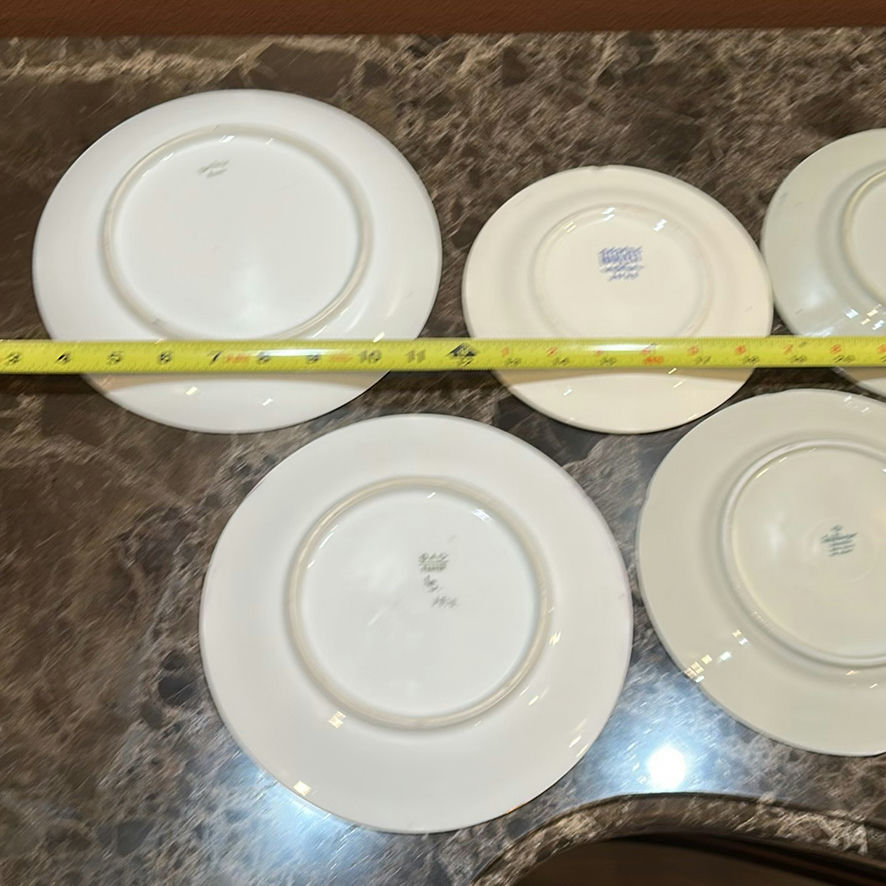 Assorted Decorative Ceramic Plates and Dish - image 11 of 11