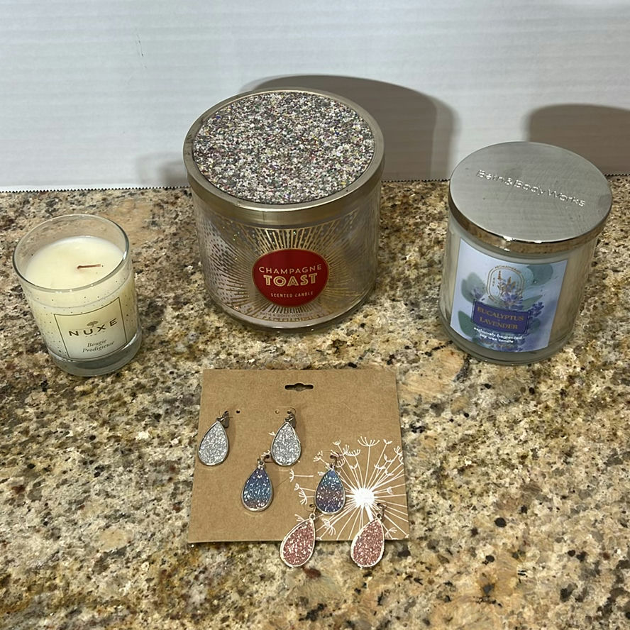 Scented Candles and Glitter Teardrop Earrings - image 1 of 5