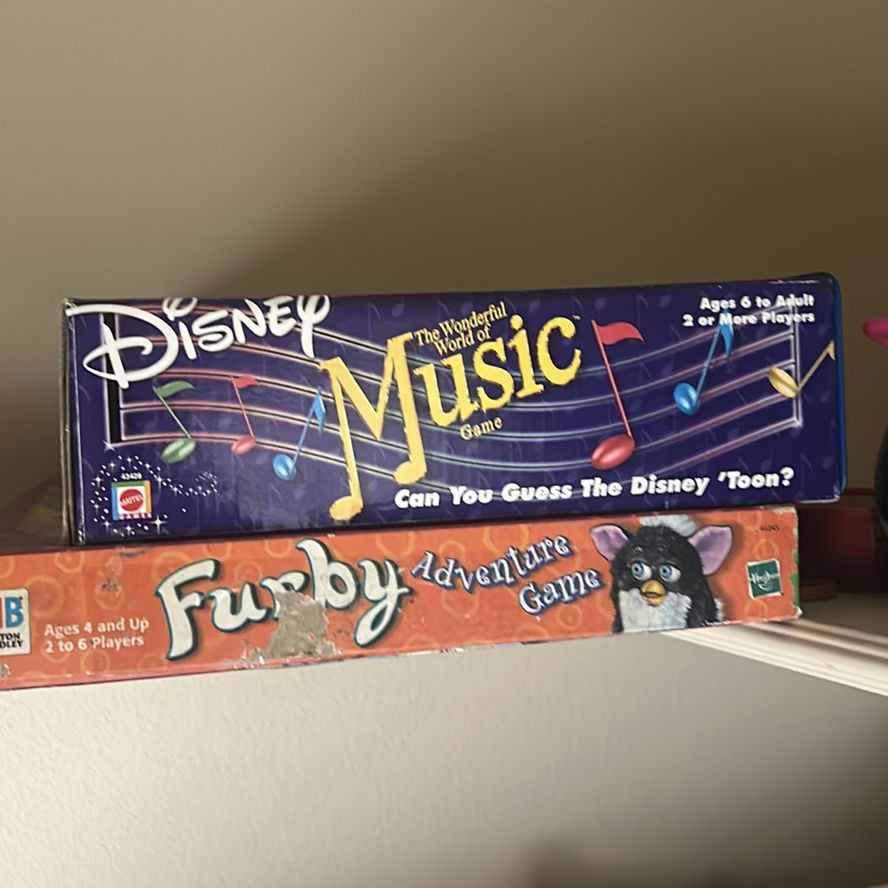 Assorted Electronics, Games, and American Flag Items - image 5 of 5