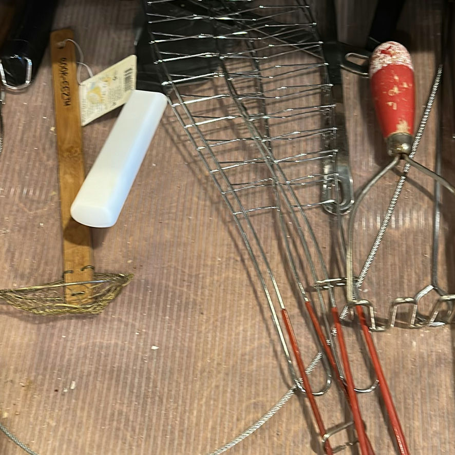 Assorted Kitchen Utensils and Gadgets - image 6 of 15