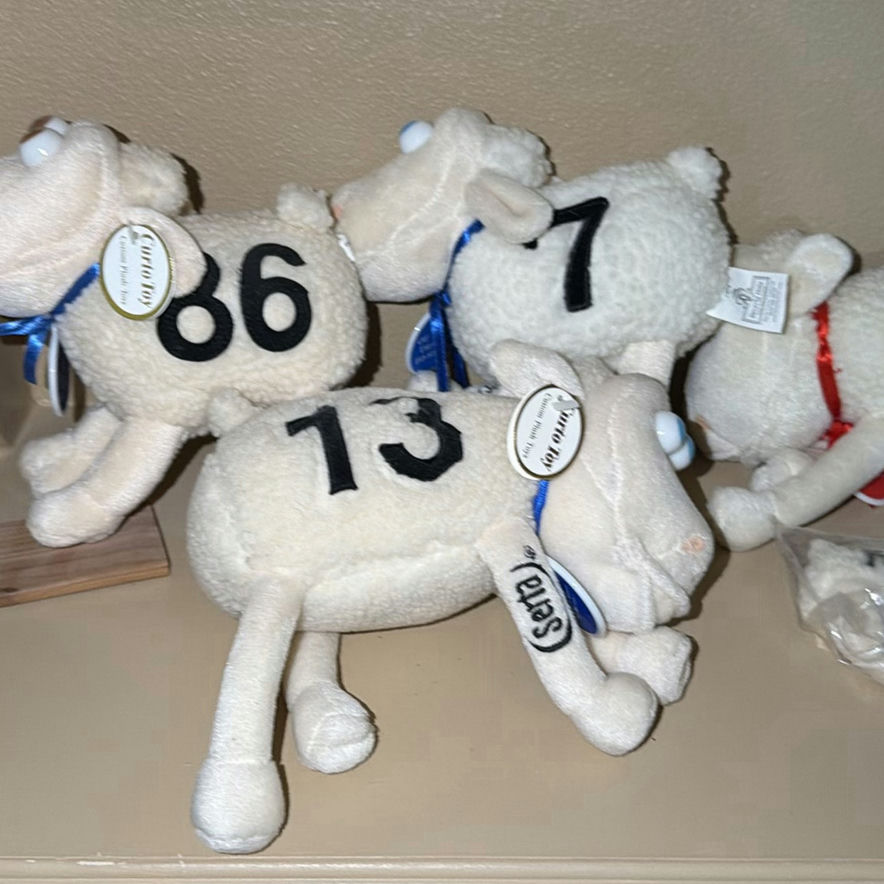 Serta Counting Sheep Plush Toys and Black Plush Dog - image 2 of 5