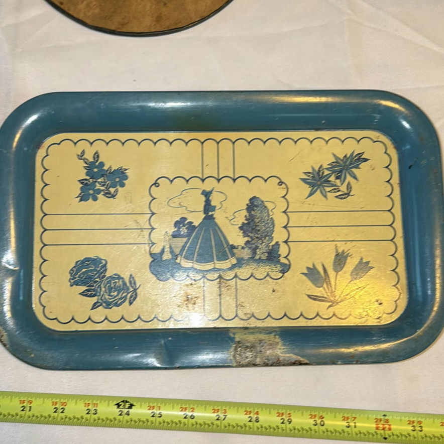 Vintage Framed Portrait Prints and Decorative Tray - image 5 of 7