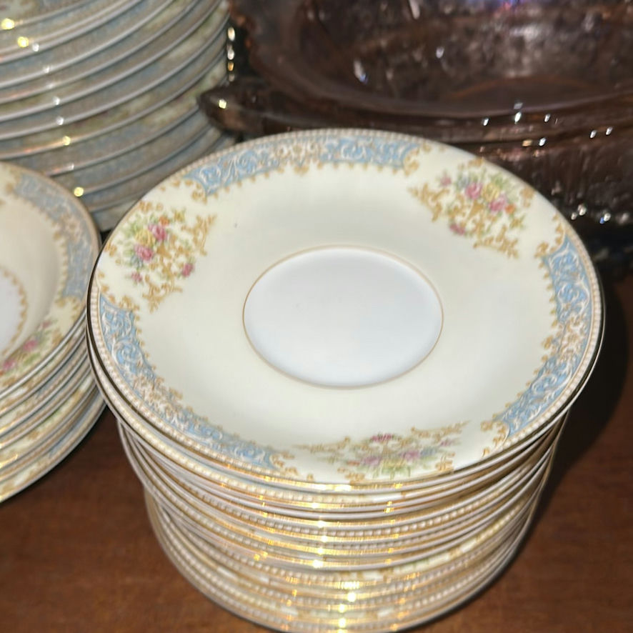 Decorative China Dinnerware and Glassware Set - image 4 of 13