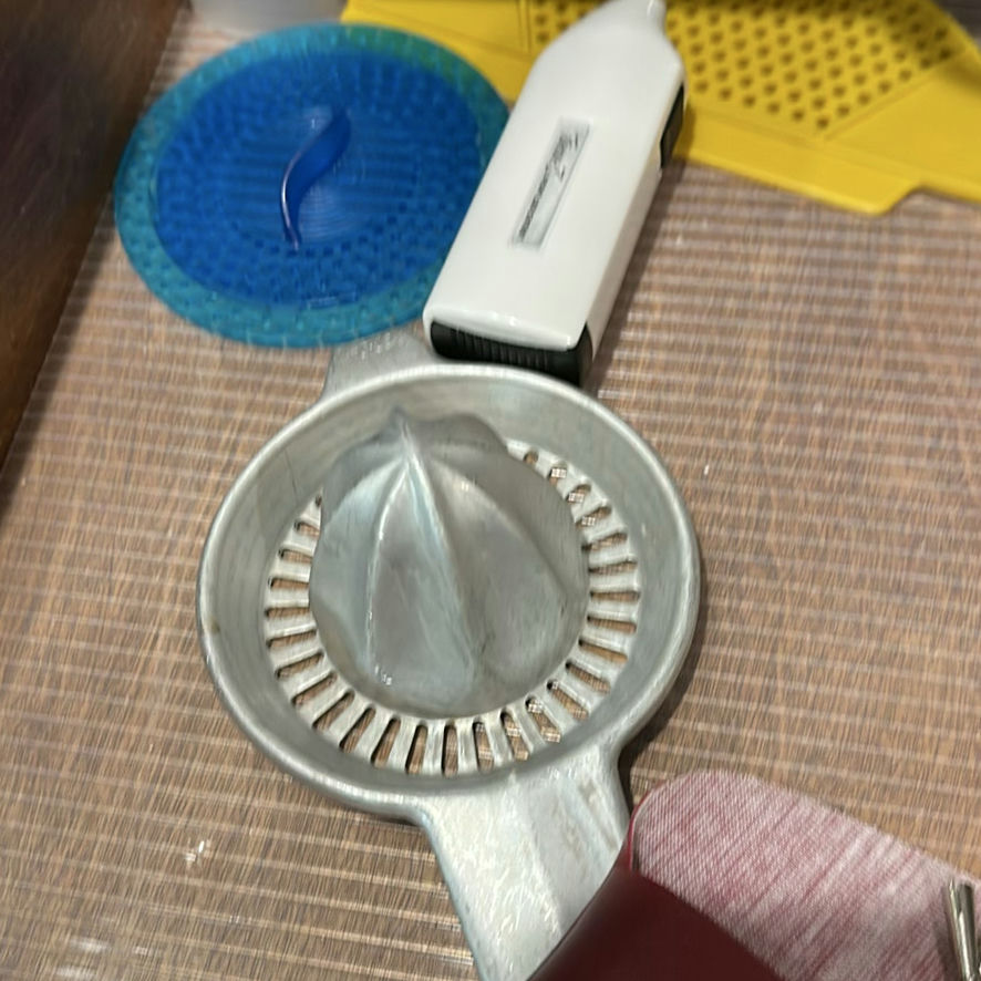 Assorted Kitchen Utensils and Cooking Tools - image 7 of 9