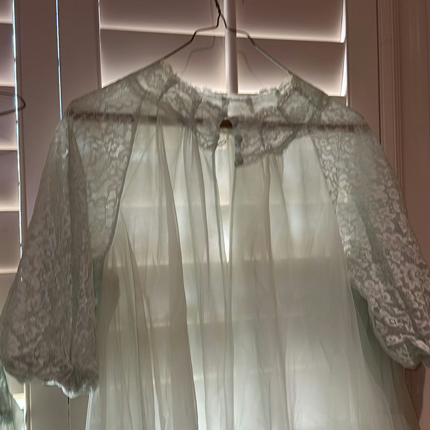 Vintage Sheer Lace Nightgowns and Robes - image 7 of 7