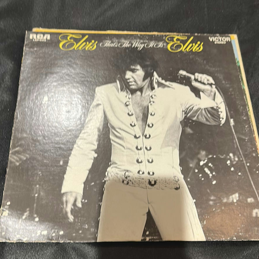 Elvis Presley and The Beatles Vinyl Record Albums - image 3 of 11