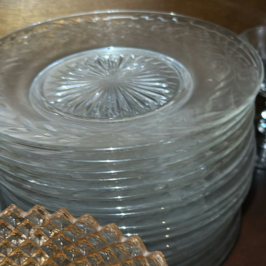 Decorative China Dinnerware and Glassware Set - image 12 of 13