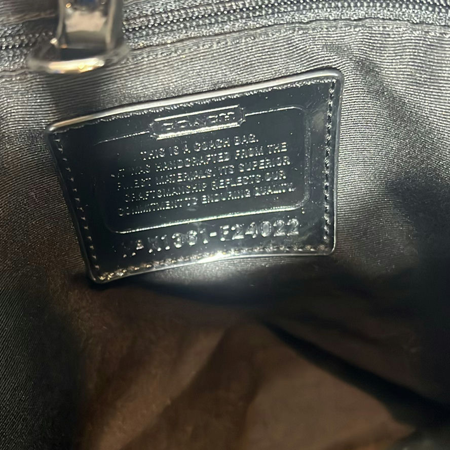Collection of Handbags and Shoulder Bags - image 9 of 21