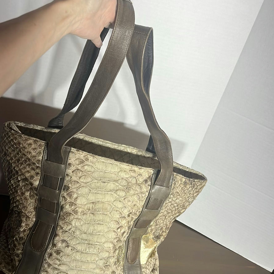 Collection of Handbags and Shoulder Bags - image 18 of 21