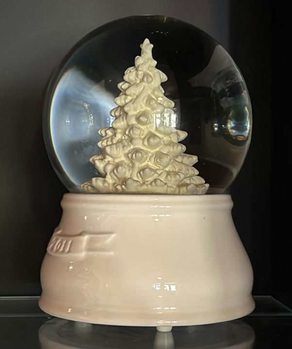 Collection of Decorative Snow Globes - image 4 of 10