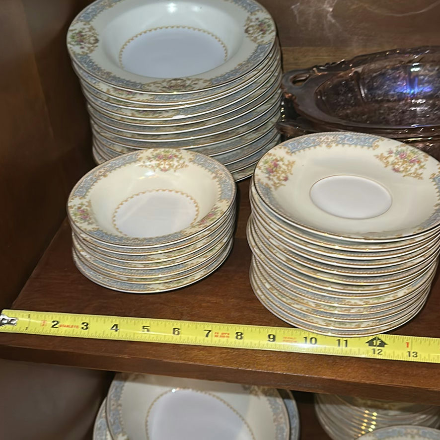 Decorative China Dinnerware and Glassware Set - image 6 of 13