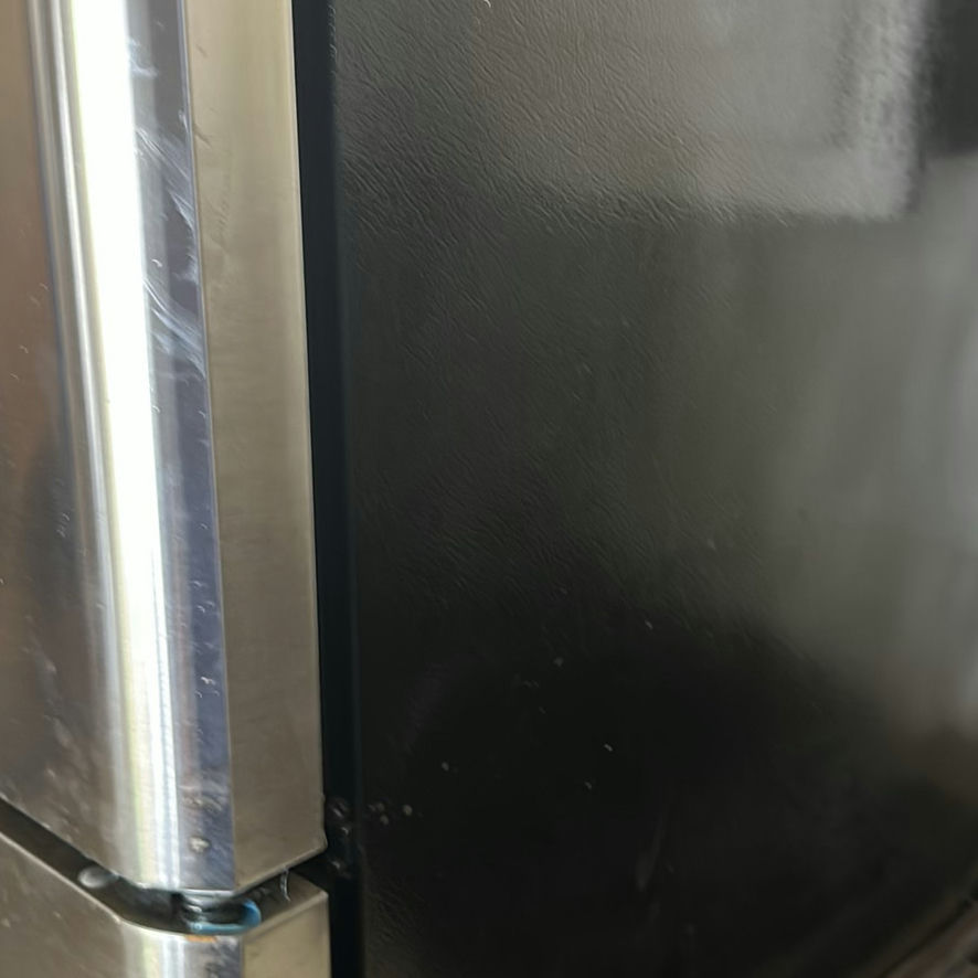 Frigidaire Top-Freezer Refrigerator - image 4 of 4