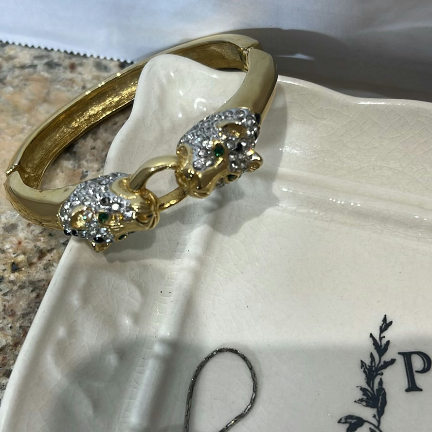 Faux- Gucci Watches and Assorted Jewelry Accessories - image 3 of 7