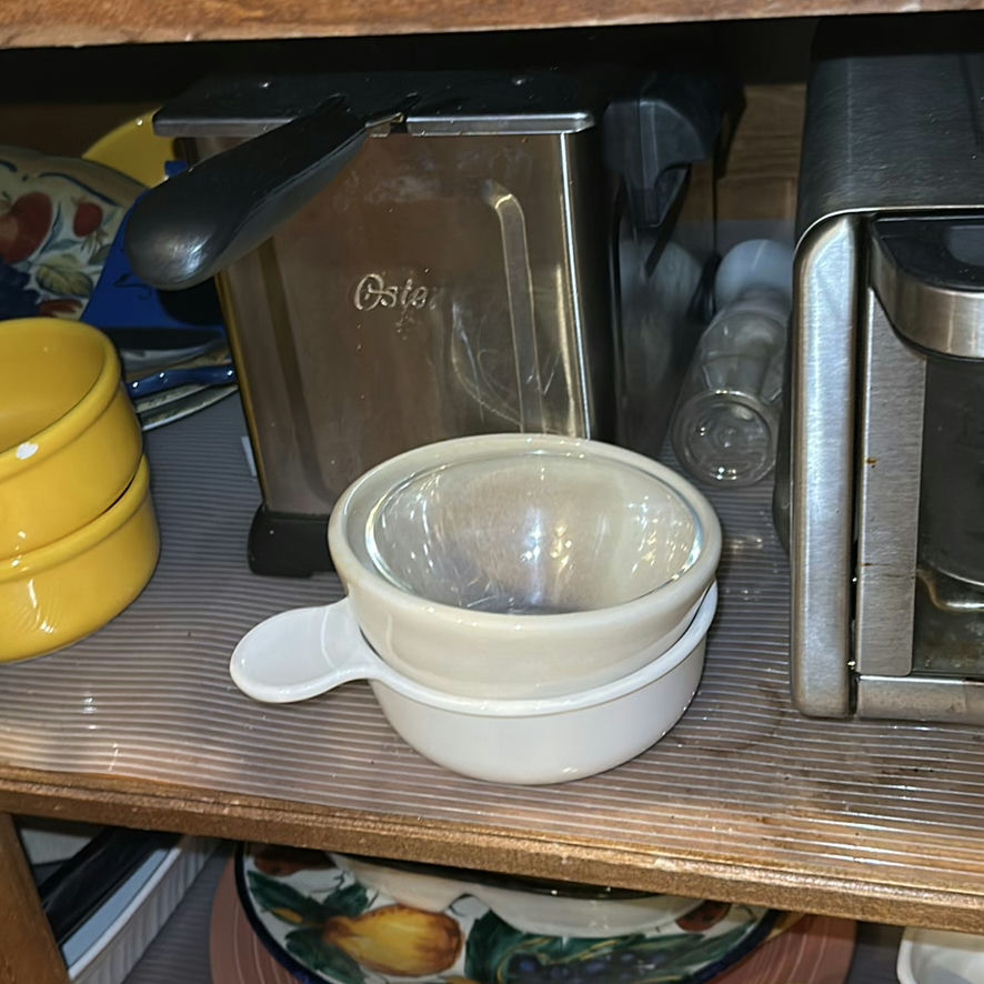 Cuisinart Toaster Oven, Oster Appliance, and Assorted Kitchenware - image 3 of 8
