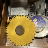 Assorted Bakeware and Kitchen Pans - thumbnail 3 of 4