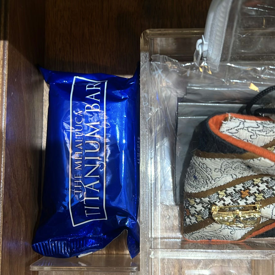 Assorted Cosmetics, Toiletry Bags, and Beauty Accessories - image 2 of 5