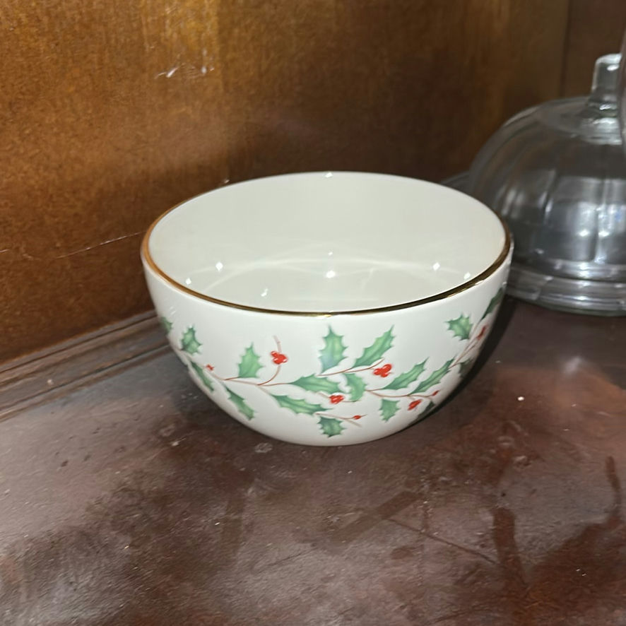 Assorted Glass and Ceramic Serving Bowls and Dishes - image 5 of 5