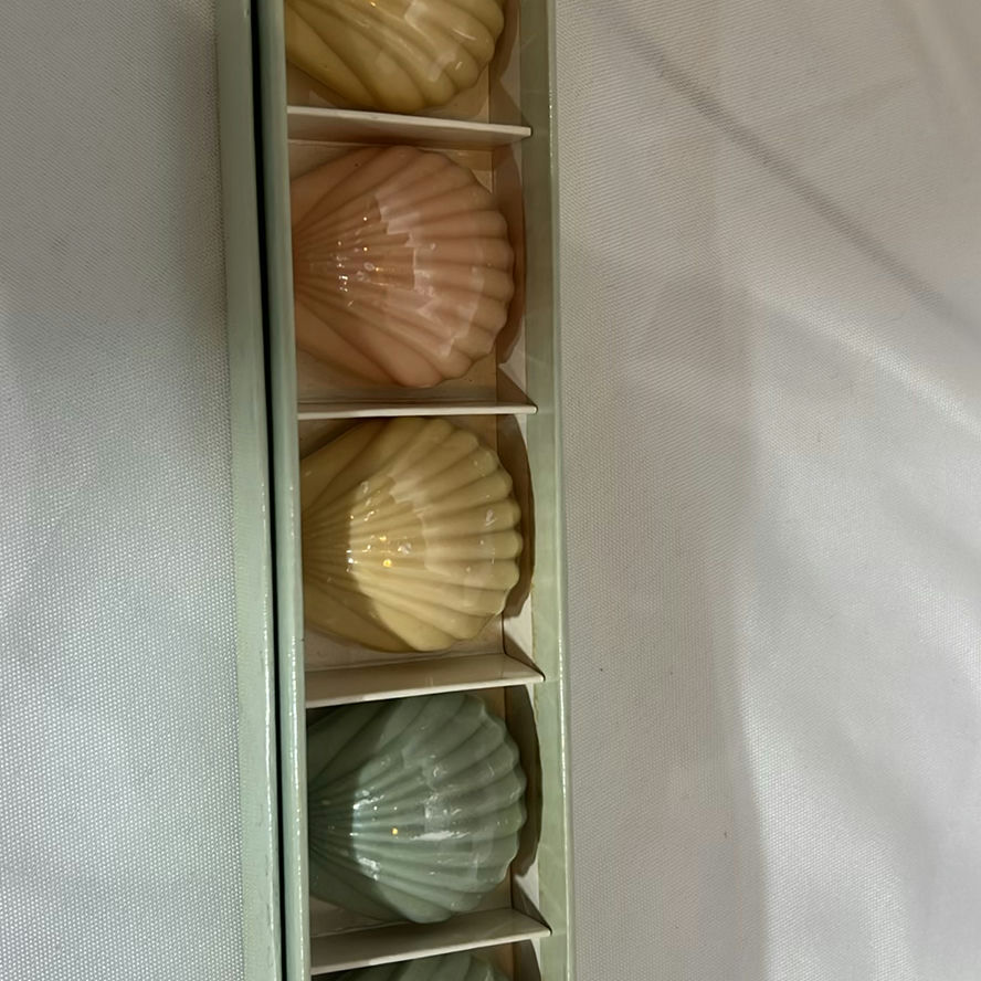 Bamboo Bathroom Organizers, Bath Loofah, and Shell-Shaped Soap Set - image 5 of 6