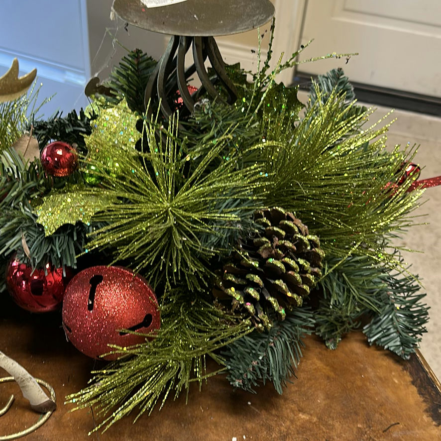 Holiday Reindeer Decorations and Greenery Arrangement - image 3 of 4