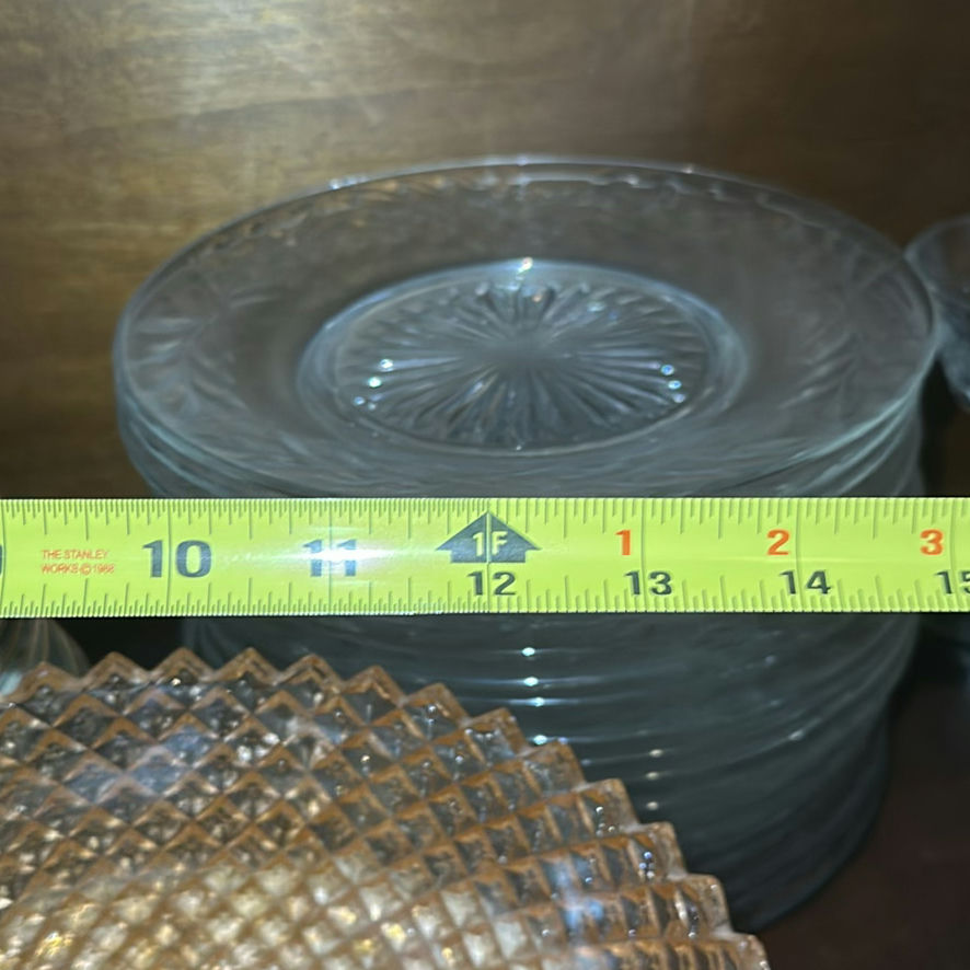 Decorative China Dinnerware and Glassware Set - image 13 of 13