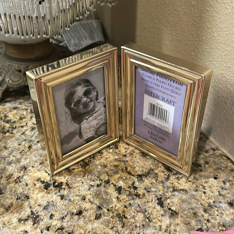 Decorative Tray, Beaded Lamp, and Double Photo Frame - image 5 of 8