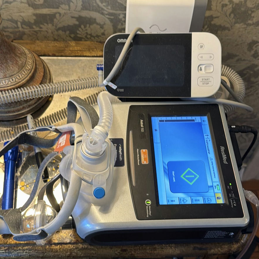 Invacare HomeFill II Oxygen System and ResMed Respiratory Equipment - image 2 of 7