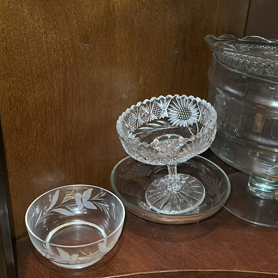 Assorted Glass and Ceramic Serving Bowls and Dishes - image 3 of 5