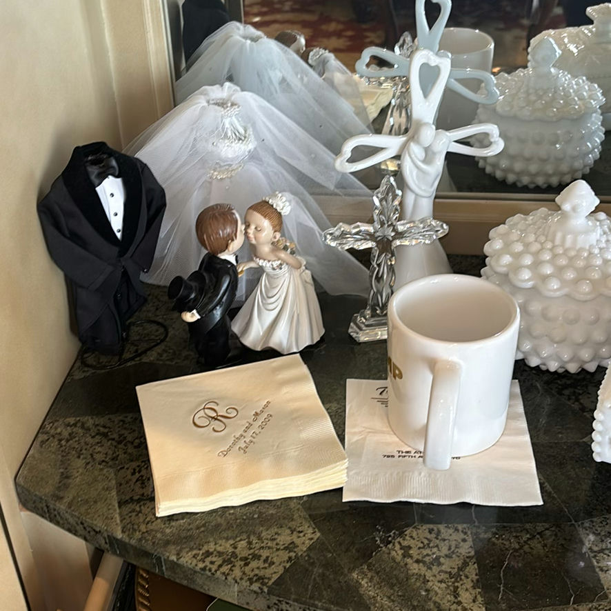 Assorted Wine Glasses and Beverage Glassware - image 6 of 13