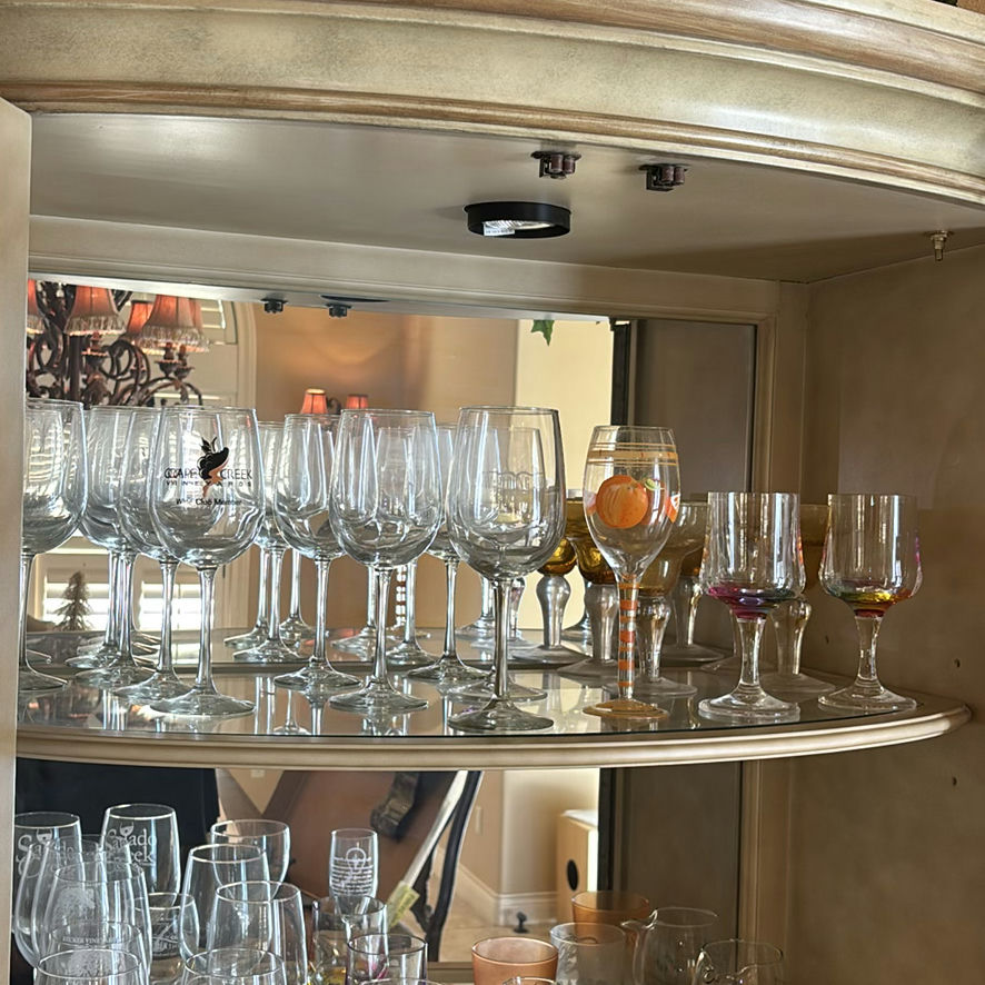 Assorted Wine Glasses and Beverage Glassware - image 2 of 13